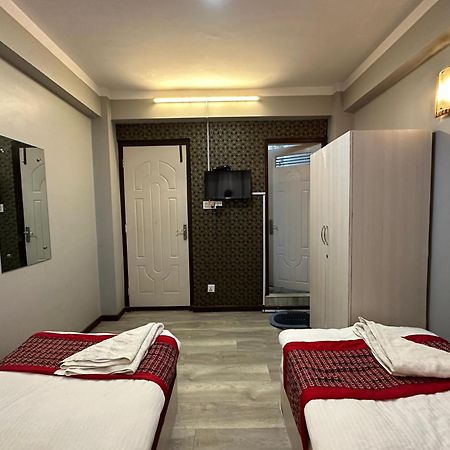 8848 Hostel Kathmandu Ngoại thất bức ảnh